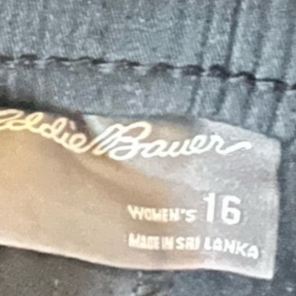 EDDIE BAUER 🩳 LK NW BLACK COTTON ELASTIC WAIST WALKING-HIKING SHORTS Women’s 16 - Picture 5 of 7
